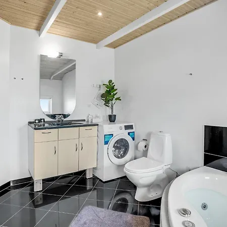 3 Bedroom Nice Home In Middelfart *