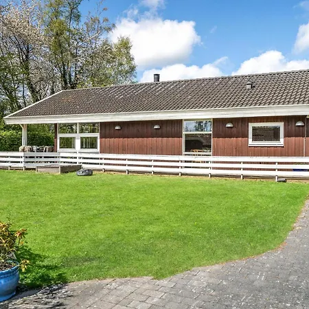 Prázdninový dům Three-bedroom In Middelfart