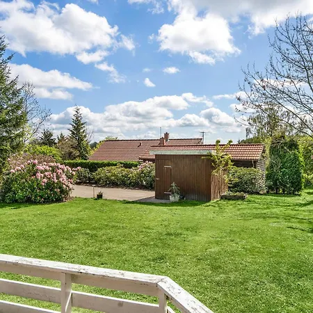 Prázdninový dům Three-bedroom In *